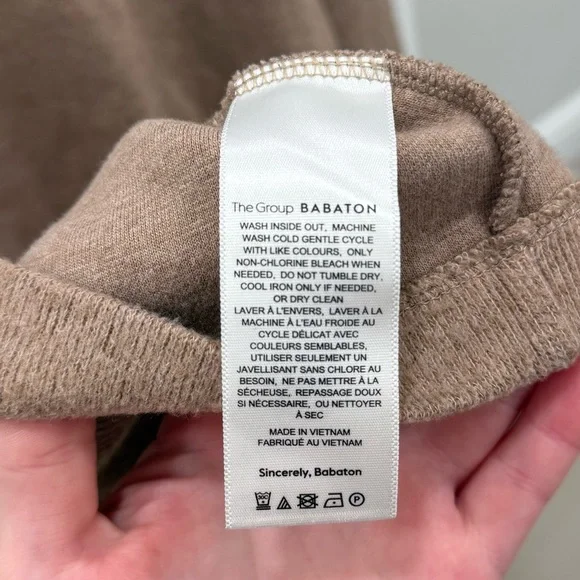 Aritzia The Group by Babaton Lewis Turtleneck Camel Tan size Large L - Picture 4 of 4